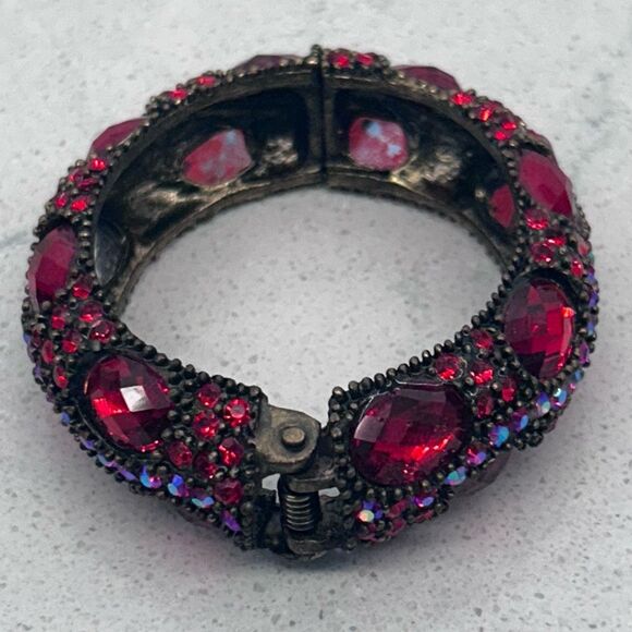 Vtg Gorgeous Clamper Cuff Bracelet Women's OS Red AB Rhinestones Hinged Cabochon - Picture 3 of 12